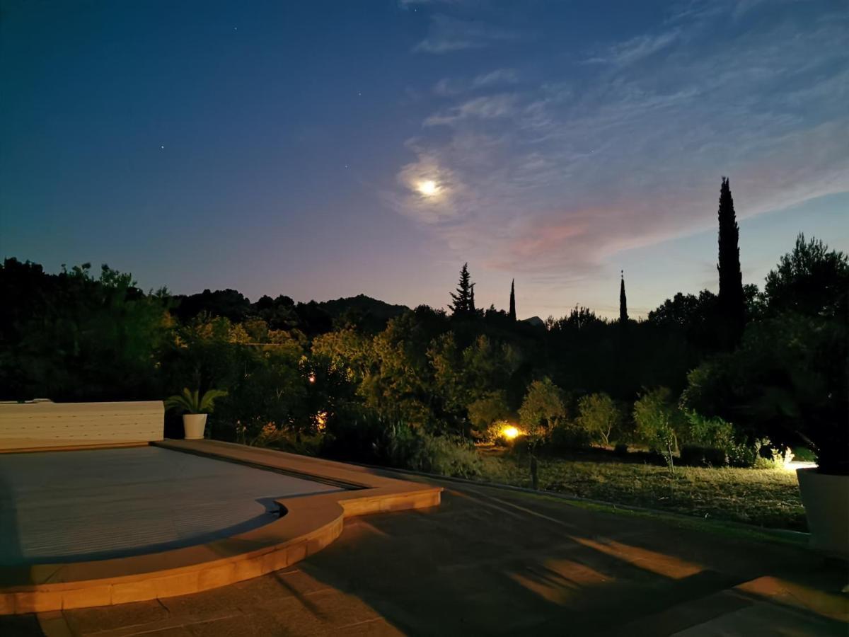 Villa Milagro - 3 Bedroom Finca Style Villa With Pool Near Golf Course/Beaches - Air Cond. Pollenca Exterior photo